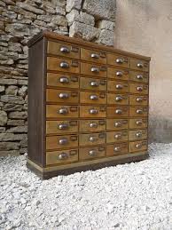 Meuble Metier Quincailler 32 Tiroirs Sapin Acier 1950 Mettetal Industry Design Industriel Du 20eme Siecle Mobilier De Salon Meuble De Metier Meuble A Tiroir