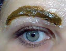 Naturally Dye Your Eyebrows With Henna Dye Eyebrows Henna Hair Dyes Henna Eyebrows