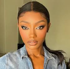 amina.aurdrey is serving looks with our Press & Go lashes styled by @drvco  ✨ Shop now