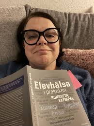 Work and pleasure😍När kurslitteraturen handlar om mitt favoritämne😇