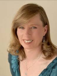 Dina Robinson's Instagram, Twitter & Facebook