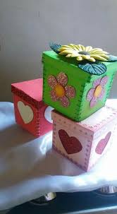 Los regalos siempre saben mejor si se comparten. Pin De Silvana Alves Farias En Foamy Manualidades Caja De Goma Eva Cajas De Navidad