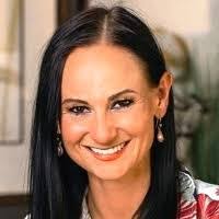 Melanie Fuller's Instagram, Twitter & Facebook