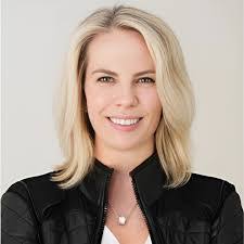 Veronica Blackman's Instagram, Twitter & Facebook