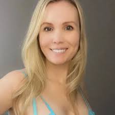 Mormon mum with OnlyFans secret ditches top as she strips to bra in racy  snap - Daily Star