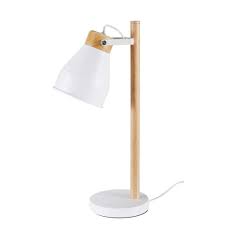 2 kasten van de collectie versailles van maison du monde, de originele prijs bedraagt 1150 euro voor de buffetkast en 799 euro voo. Bureaulamp Van Hevea En Wit Metaal Dream Maisons Du Monde