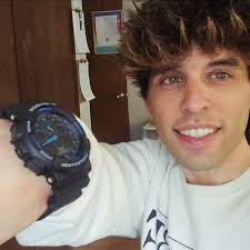 Wow HUGE thanks to Matthew Convery from the UK for sending me this amazing  watch! Love the colors! Much appreciated but you guys dont have to buy me  stuff lol, send along