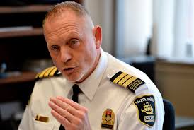 La violence d'à côté