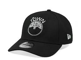 Golden state warriors hats, beanies, snapbacks and more at the official online store of the warriors. New Era Golden State Warriors The Town Edition 9forty Strapback Cap Topperzstore De