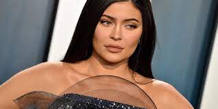 Kylie Jenner Responds To Backlash Over Gofundme Donation For Mua