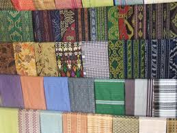 Mari lestarikan dan cintai produk indonesia yang fashionable dan colourful.ditunggu ordernya. Berburu Cantiknya Tenun Sasak Di Lombok Lifestyle Liputan6 Com
