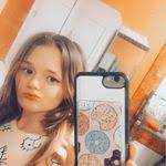 Kendra Storey's Instagram, Twitter & Facebook