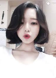 Some may say that short hair has been one of the dark horses of this year in terms of trends, but honestly not to say that bobs are the only korean short hairstyles making the hot circuit right now. Pin On Korean Short Hairstyle