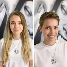 Cheveux court archives coupe de cheveux 2016. Une Coiffeuse Presente 22 Femmes Qui Ont Pris Le Risque De Se Couper Les Cheveux Courts Et Ne L Ont Pas Regrette Ipnoze