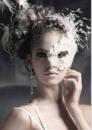 Pin By Laura Avakian On Hair Hairstyles To Die For Medium Hair Styles Hair Shows Bridal Hair