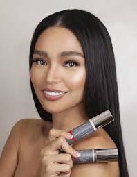 Frontrow Luxxe Beauty