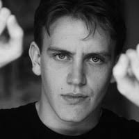 100+ profili “Nathan”