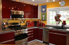 This lovely kitchen was remodeled by andrew roby. Kitchen Fantastic Red Rich Hi Gloss Kraftmaid Kitchen Cabinet With Gray L Shape Laminate Countertop Fo Kitchen Decor Sets Black Kitchen Decor Red Kitchen Decor