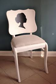 Face Lift Makely Painted Chairs Diy Whimsical Painted Furniture Creative Decor