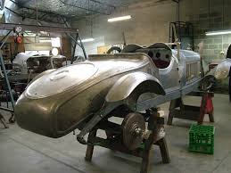 Image result for Rosso Chiaro Pin 1967 Alfa-Romeo