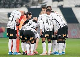 Fagner cobrou falta pelo lado direito, cruzando. Apos Nove Jogos No Brasileirao Corinthians Tem Pontuacao Melhor Em 2021 Do Que Em 2020 Lance