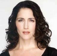 Glee girl Lea Michele goes