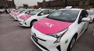 3.te tomas un momento para admirar la bella decoración. Amplian Flota De Taxis Hibridos En La Ciudad De Mexico