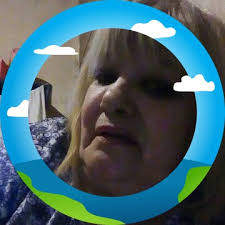 El amor no se mendiga, no se pide, no se exige, no se compra. No se puede  controlar, no puedes forzar a nadie a quererte. Generalmente cuanto más lo  reclamas más se