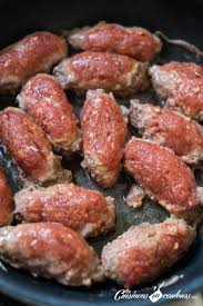 Cevapi La Viande Hachee Des Balkans Cuisinons En Couleurs Recettes De Cuisine Cuisine Serbe Viande Hachee