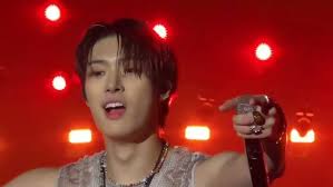 Ateez. Moments. Mellow Pop, Towards The Light Tour.