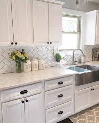 Modern Farmhouse Kitchen 13 With Images Kitchen Cabinets Decor Kitchen Cabinets Makeover Rustic Kitchen