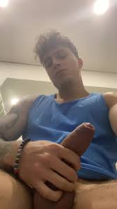 Big cocks: STRAIGHT MUSCLE BOY WITH HUGE COCK - ThisVid.com