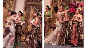 Princess syahrini jatuh pakai baju tembus pandang. Edit Syahrini Tembus Pandang Ngintip Baju Cewek Tembus Pandang Hati Hati Para Wanita Princess Syahrini Jatuh Pakai Baju Tembus Pandang