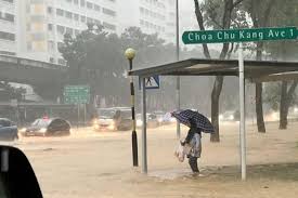 Flash flood in singapore after heavy downpour 17.04.2021 extreme flooding flash floods torrential rain across the island causes flash floods and fallen trees in several areas in singapore. Flash Floods Reported At Choa Chu Kang And Bukit Batok On Saturday Evening Singapore News Asiaone