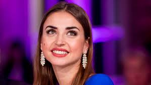 Ekaterina leonova is an actress, known for виктория (2015), wer weiß denn sowas? Let S Dance Star Ekaterina Leonova Vermisst Ihre Eltern Tut Mir Im Herzen Weh