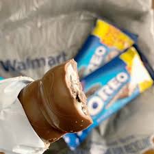 Make sure to pick up your oreo chocolate king size candy bars while they're still on rollback for $1. Oreo Chocolate King Size Candy Bars Rollback At Walmart And A Giveaway Wisconsin Mommy