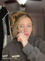 A Day in My Life as a Lash Tech: Embracing the Beauty of Lashes