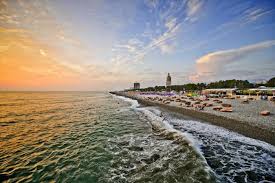 Bei einem besuch in batumi werden sie sich im hilton batumi dank der hohen qualität und des tollen services wie zu hause fühlen. Der Beste Strand In Batumi Beschreibung Fotos Und Bewertungen Strande Von Batumi Liste
