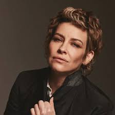 Evangeline Lilly's Favorite People, Places, and Things: The Perfect Ending 