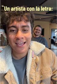 Diciendo un artista con la letra que nos salga en este juego. Quien del  equipo es el que más rápido puede responder