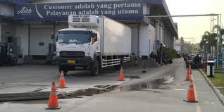 Direktur operasional pt transjakarta, daud josep,mengatakan, untuk operasional, pramudi transjakarta digaji tinggi sekitar nah, ternyata gaji sopir busway lebih besar nih, gimana menurut pendapat kalian sob? Tuntut 10 Bulan Gaji Tertunggak Ratusan Pegawai Pt Jsc Palembang Mogok Kerja Merdeka Com