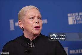 387 Sherry Chris Stock Photos, High-Res Pictures, and Images