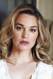 Kristy Ellis's Instagram, Twitter & Facebook