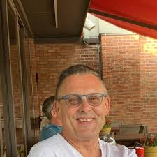 STATUES SCULPTED BEFORE HISTORY … According to official history, what you  see in this photo should not exist. But what you see does exist, and no one  can deny it. In the