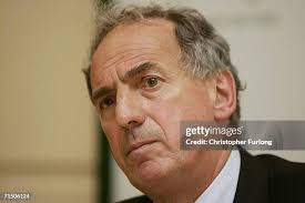 20 Photos & High Res Pictures