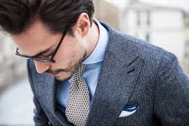 Avec une chemise bleue claire, tout est. Conseils Choisir Et Porter Une Cravate Bonnegueule