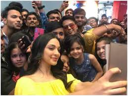Jul 01, 2019 · kiara advani is a famous indian actress who appeared in films like lust stories and kabir singh. Kiara Advani Has The Sweetest Response To A Fan Requesting For A 10 Minute Meeting With Her Hindi Movie News Times Of India