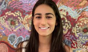 Weight-loss products should not be sold to under-18s, experts warn