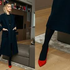 Chiara ferragni, furia contro fedez. Perche Chiara Ferragni Alla Cerimonia Dell Ambrogino D Oro Aveva Le Scarpe Rosse E Quanto Costano