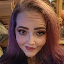 April Townsend's Instagram, Twitter & Facebook